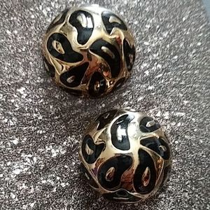 VINTAGE Oversized Gold Tone Artistic "RETRO" Design Dome Shaped Clip On Earrings